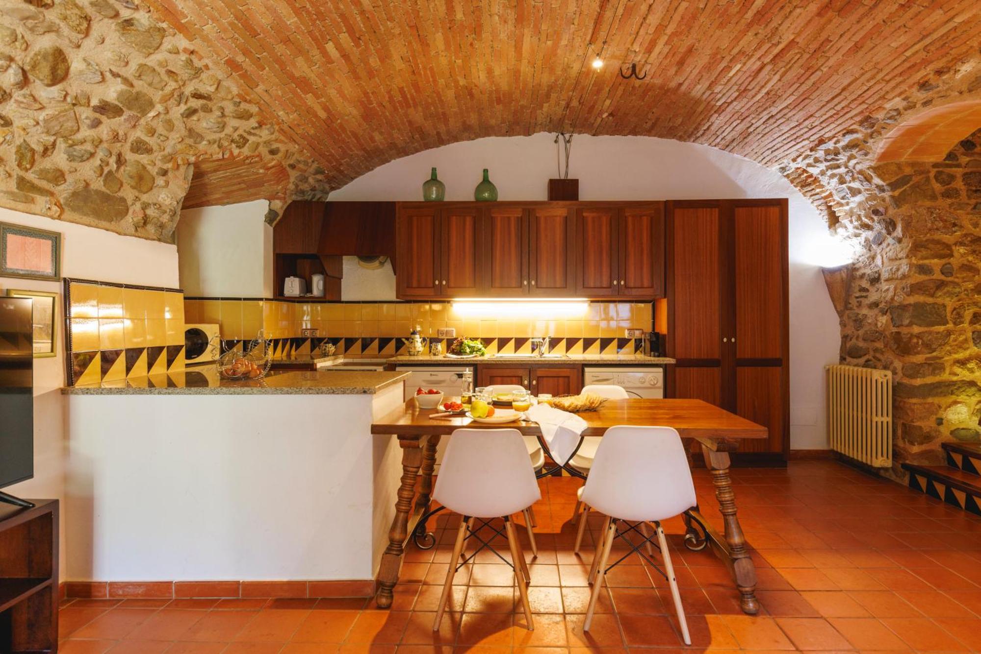 Turisme Rural - Mas Vila - Monells La Bisbal d'Emporda ภายนอก รูปภาพ